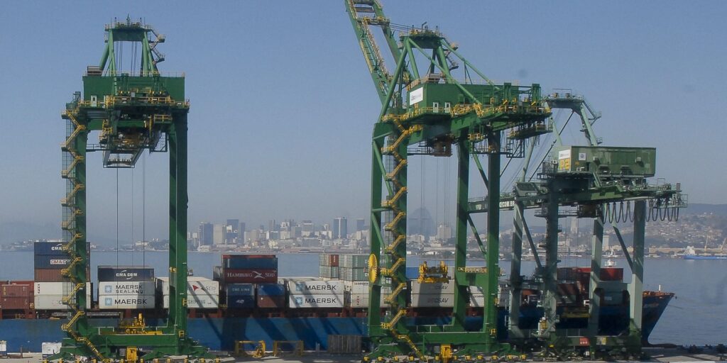 Juiz dos EUA marca para junho de 2027 julgamento de Maduro